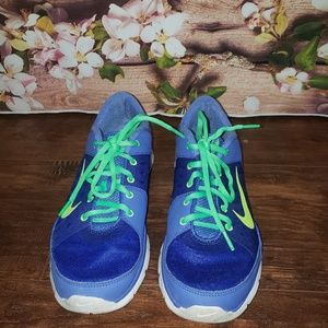 NIKE TRAINING SNEAKERS SZ 10